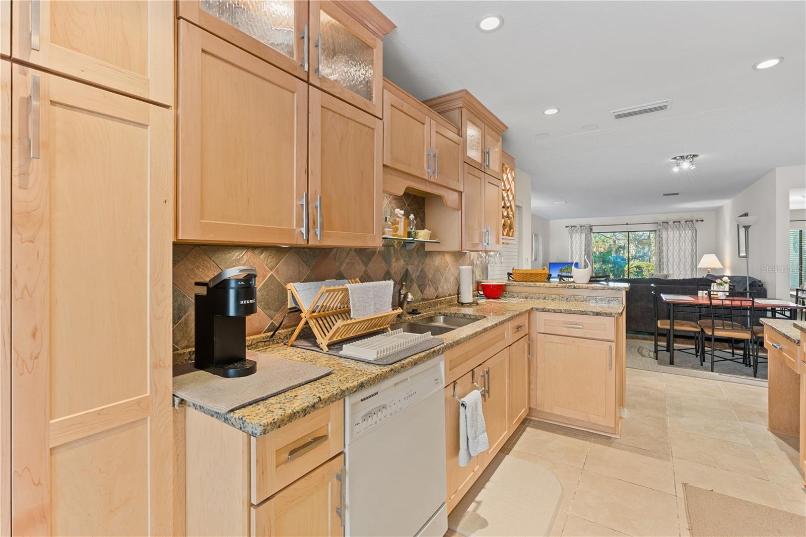 7310 SUNSHINE SKYWAY LN S #112, ST PETERSBURG, FL — photo 10