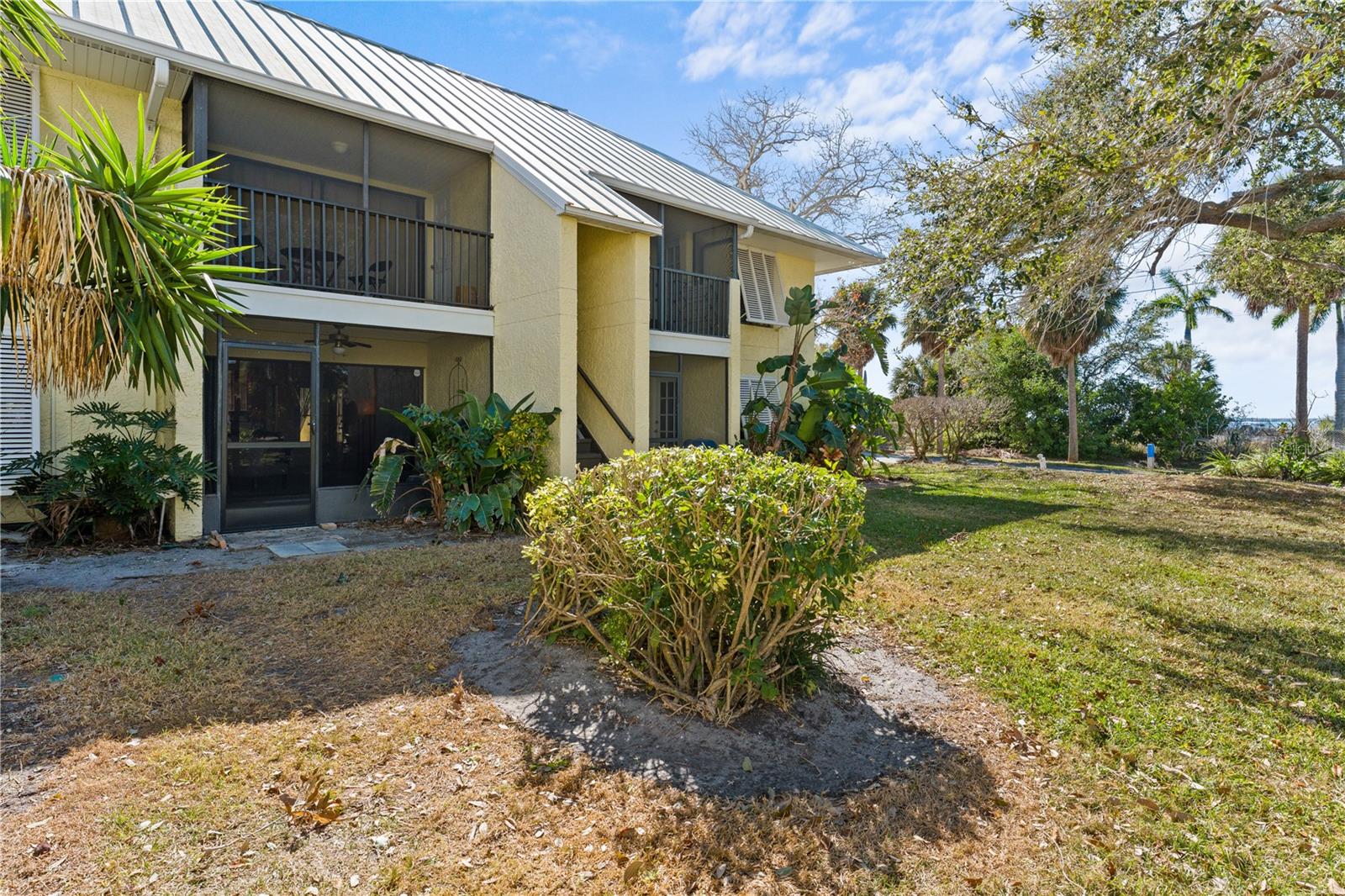 7310 SUNSHINE SKYWAY LN S #112, ST PETERSBURG, FL — photo 32