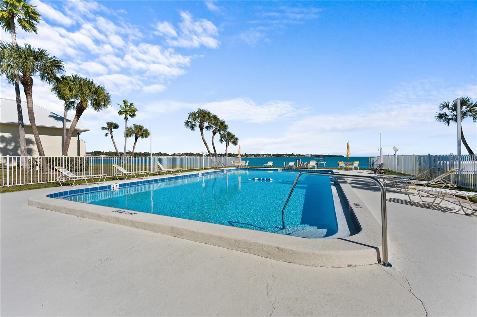 7310 SUNSHINE SKYWAY LN S #112, ST PETERSBURG, FL — photo 35