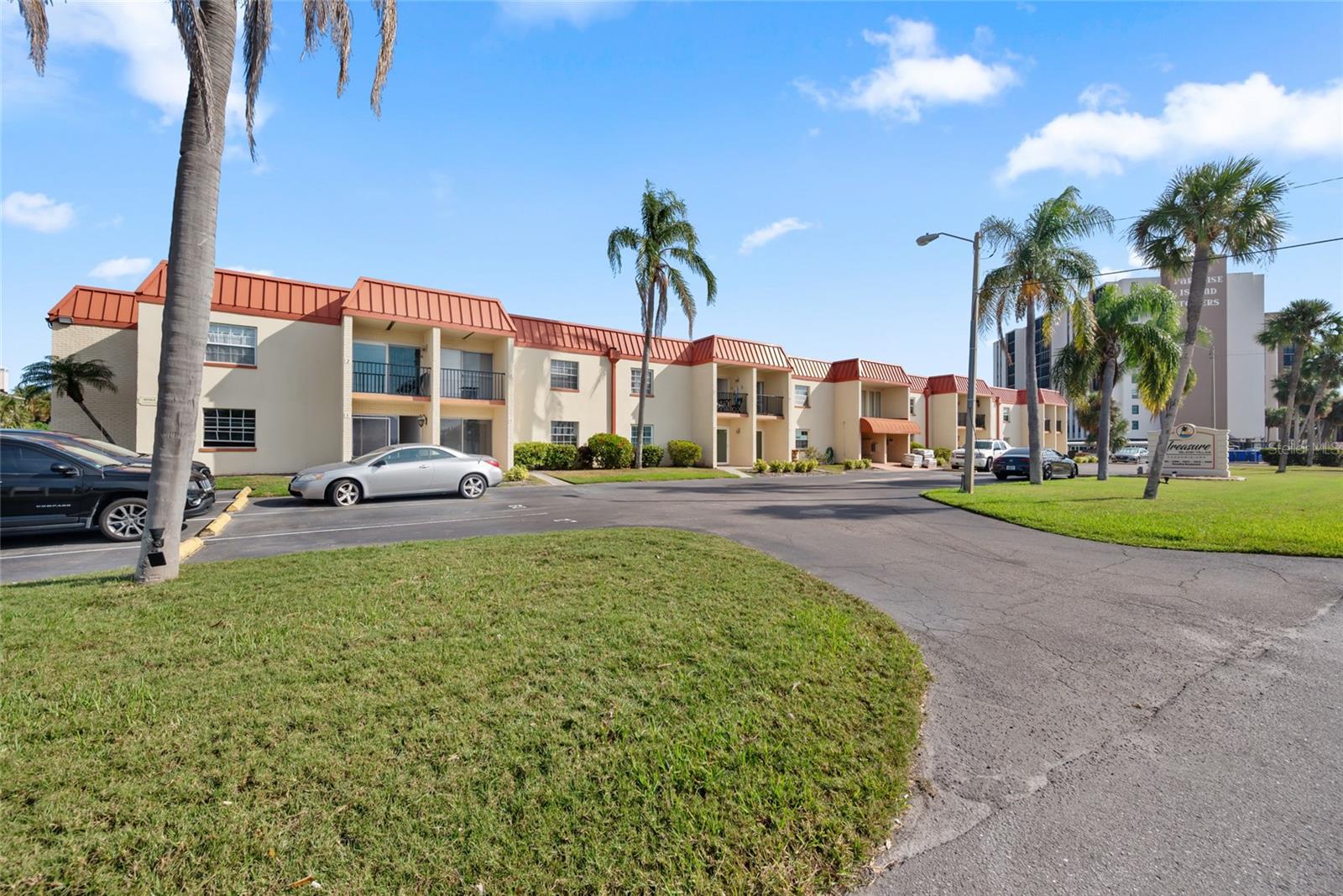 10365 PARADISE BLVD #22, TREASURE ISLAND, FL — photo 3