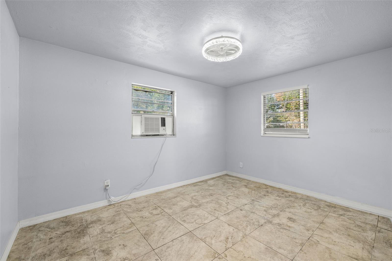 1403 COLLEGE PARK LN, TAMPA, FL — photo 40