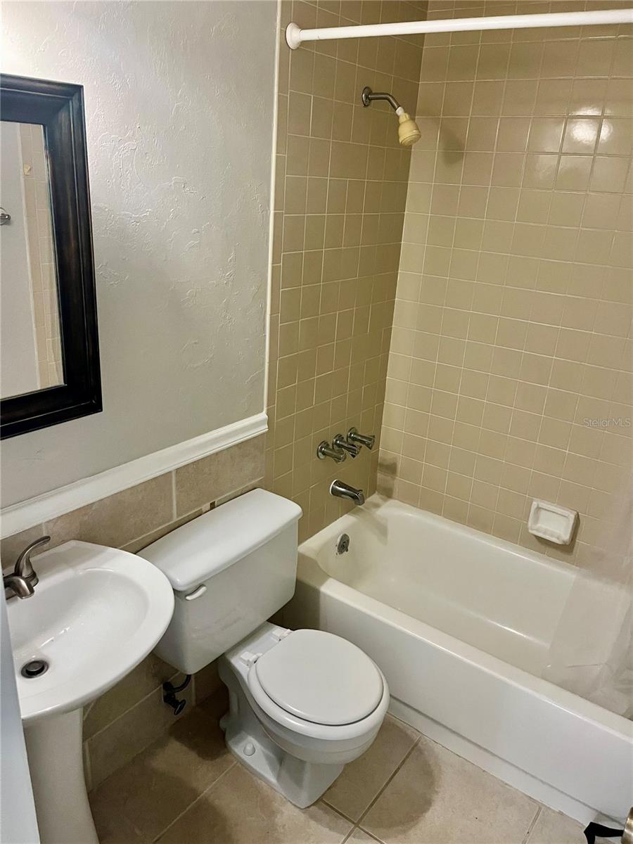 3430 NW 21ST DR #D-2, GAINESVILLE, FL — photo 13