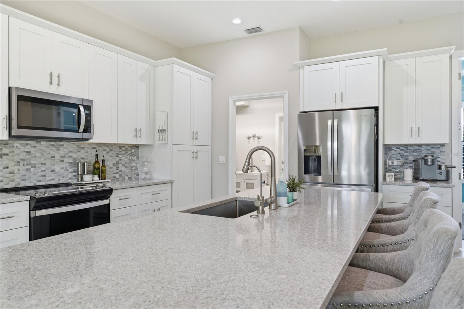 2115 SW 17TH PL, CAPE CORAL, FL — photo 4