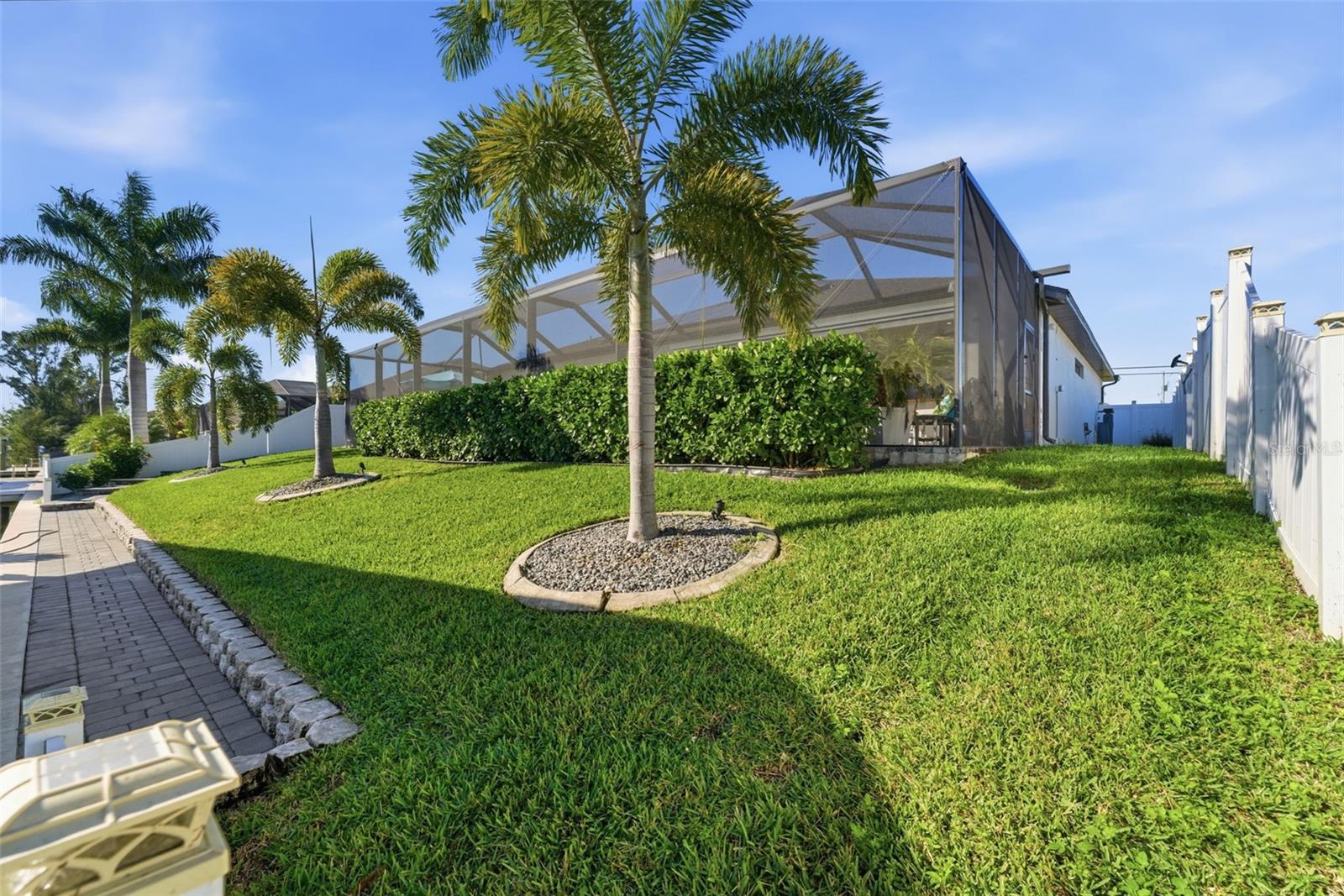 2115 SW 17TH PL, CAPE CORAL, FL — photo 47