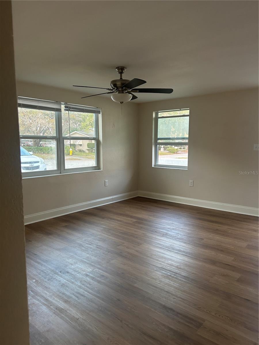 2824 MEADOW VIEW AVE, LARGO, FL — photo 7