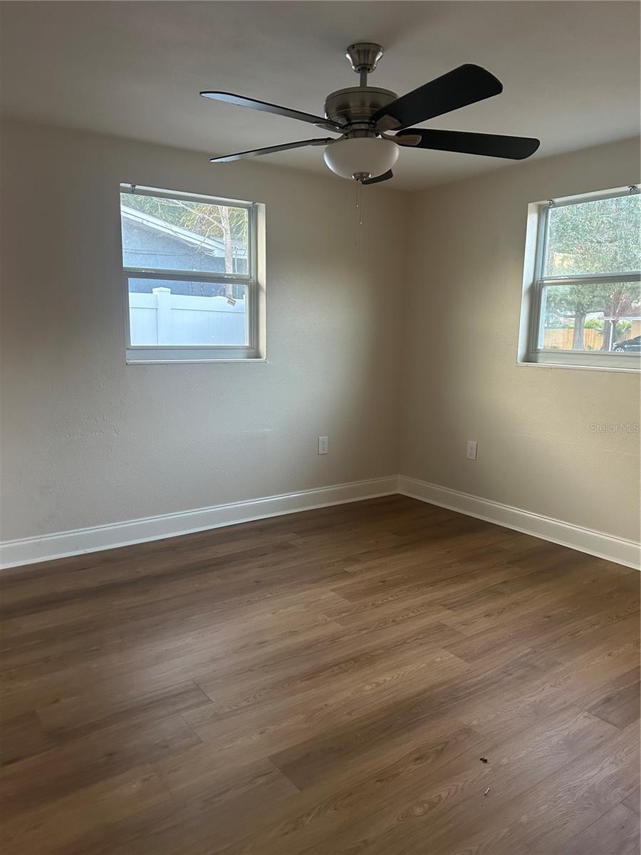 2824 MEADOW VIEW AVE, LARGO, FL — photo 8