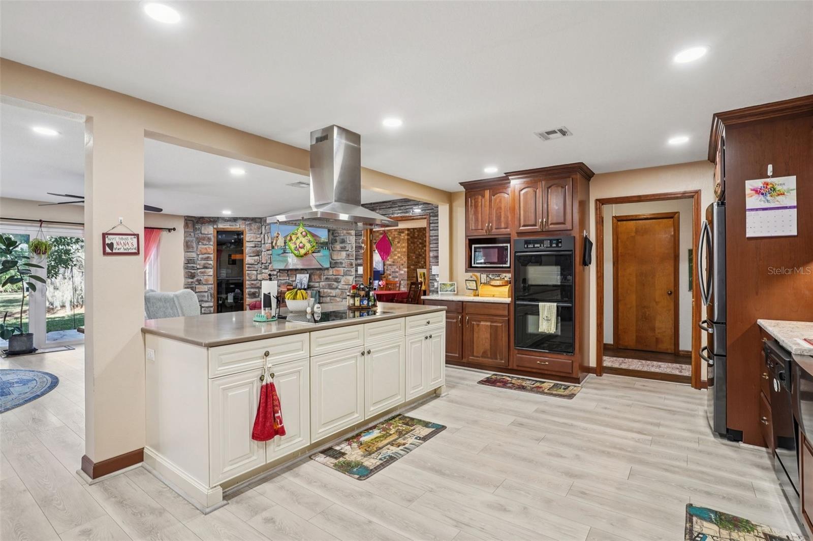 29207 OLD ML W, TAVARES, FL — photo 51