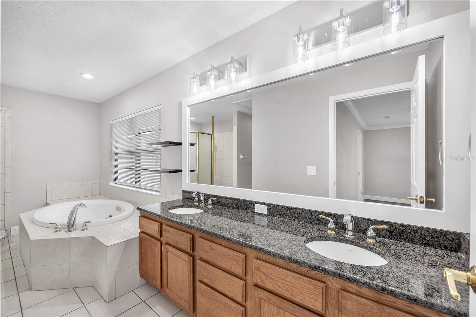 614 YARDARM DR #7, APOLLO BEACH, FL — photo 16