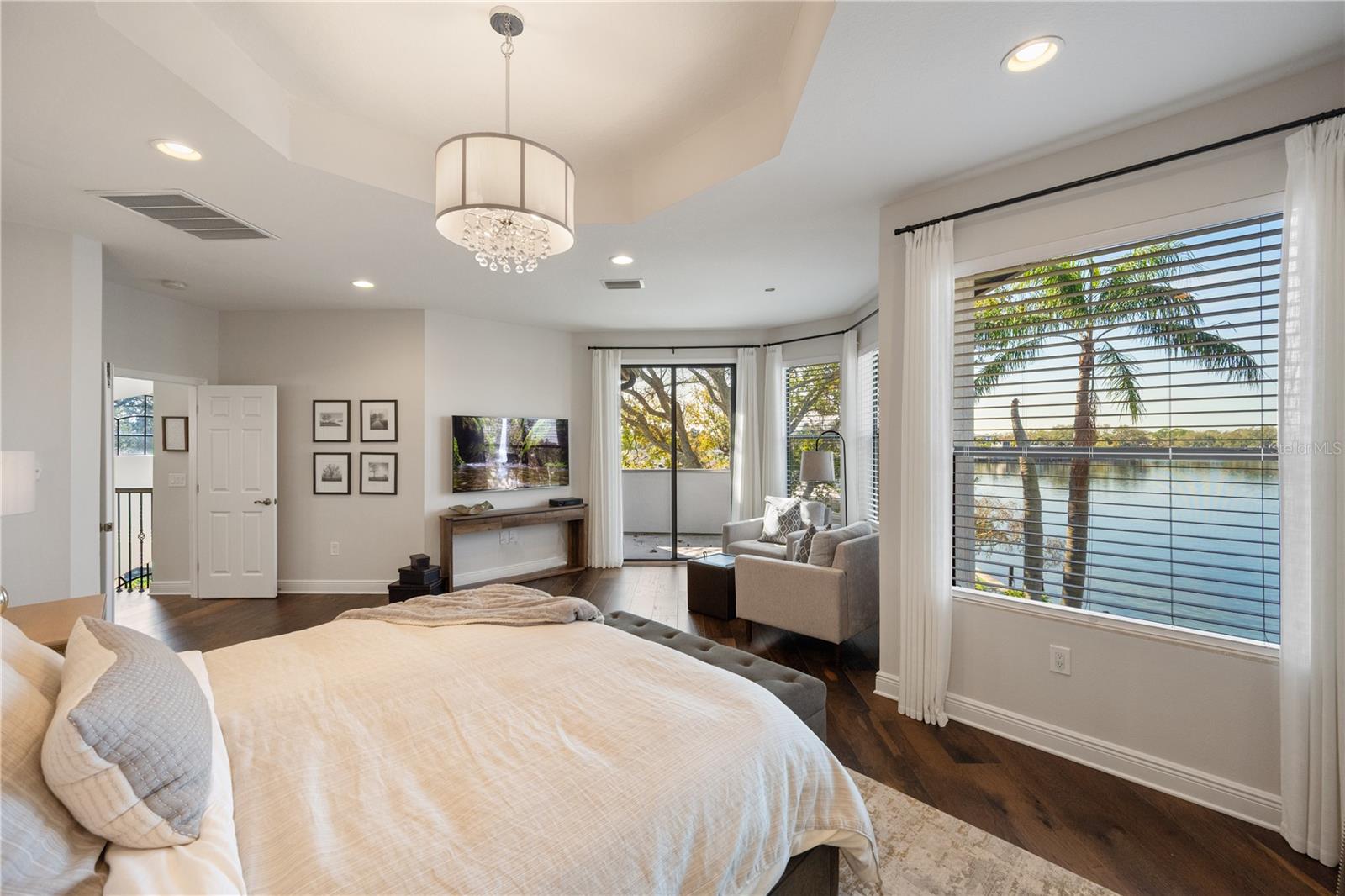 3598 10TH ST NE, ST PETERSBURG, FL — photo 17