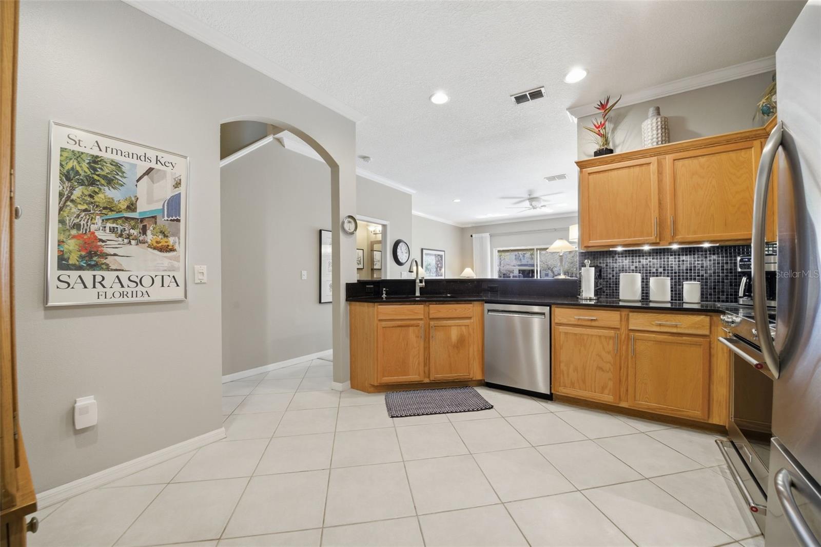 11125 KAPOK GRAND CIR, MADEIRA BEACH, FL — photo 8