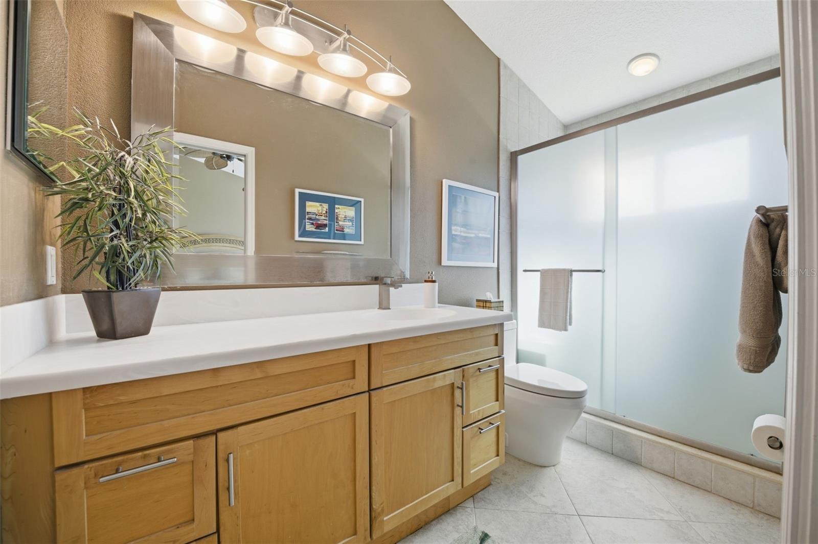 11125 KAPOK GRAND CIR, MADEIRA BEACH, FL — photo 24