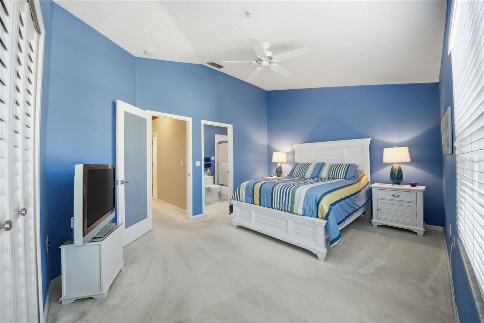 11125 KAPOK GRAND CIR, MADEIRA BEACH, FL — photo 27