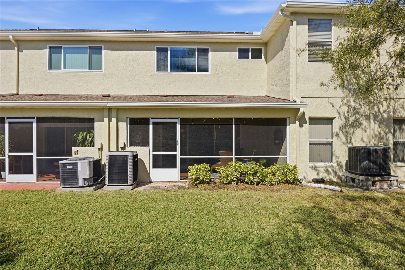 11125 KAPOK GRAND CIR, MADEIRA BEACH, FL — photo 31