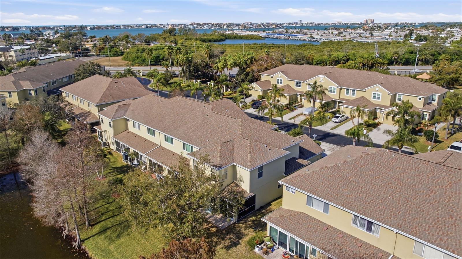 11125 KAPOK GRAND CIR, MADEIRA BEACH, FL — photo 38