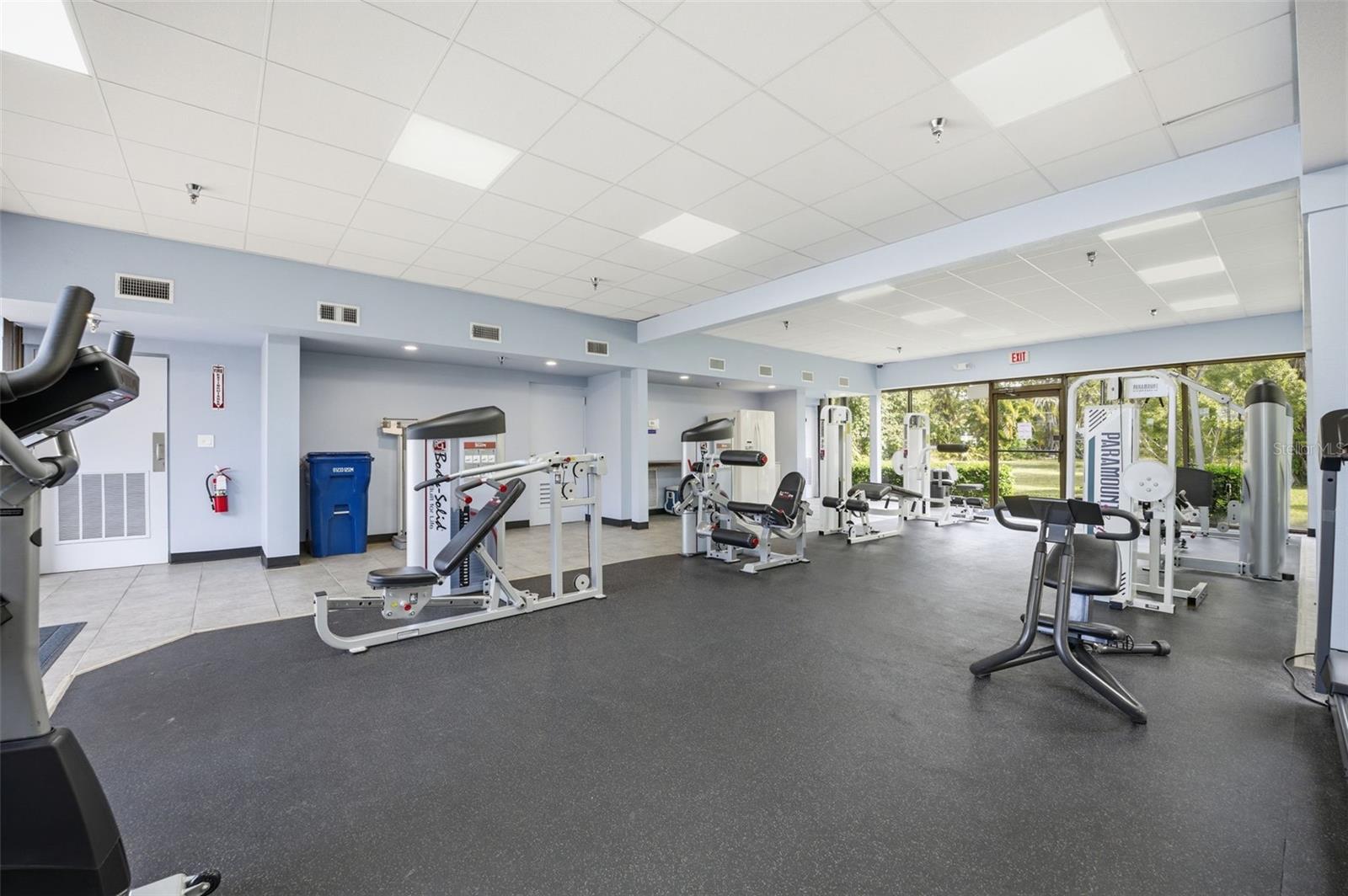 11125 KAPOK GRAND CIR, MADEIRA BEACH, FL — photo 50