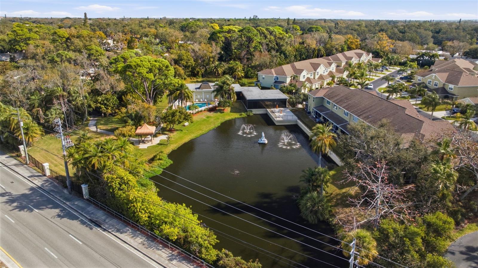 11125 KAPOK GRAND CIR, MADEIRA BEACH, FL — photo 44