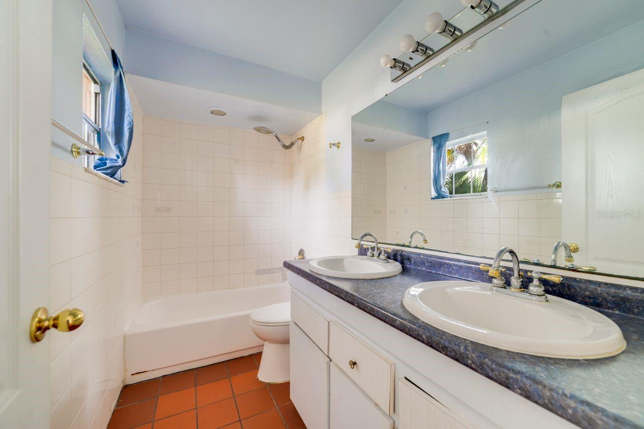 3658 N ECONLOCKHATCHEE TRL, ORLANDO, FL — photo 11