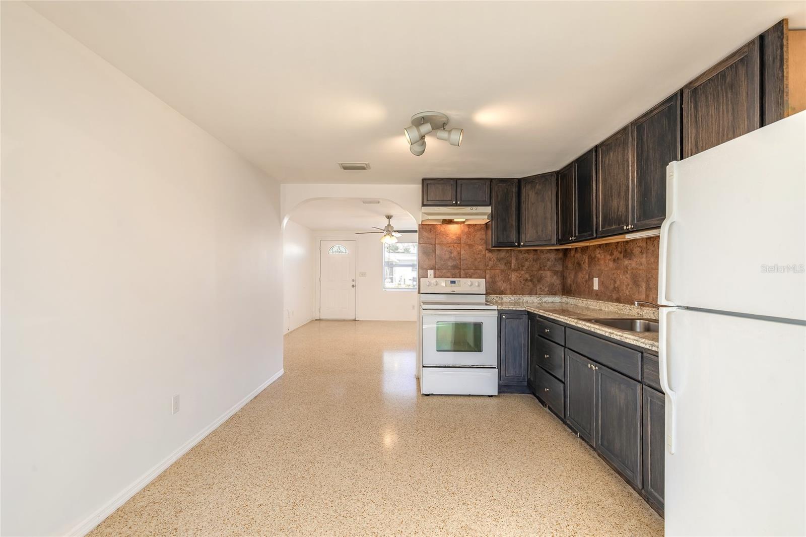 702 STATE AVE, DAYTONA BEACH, FL — photo 7