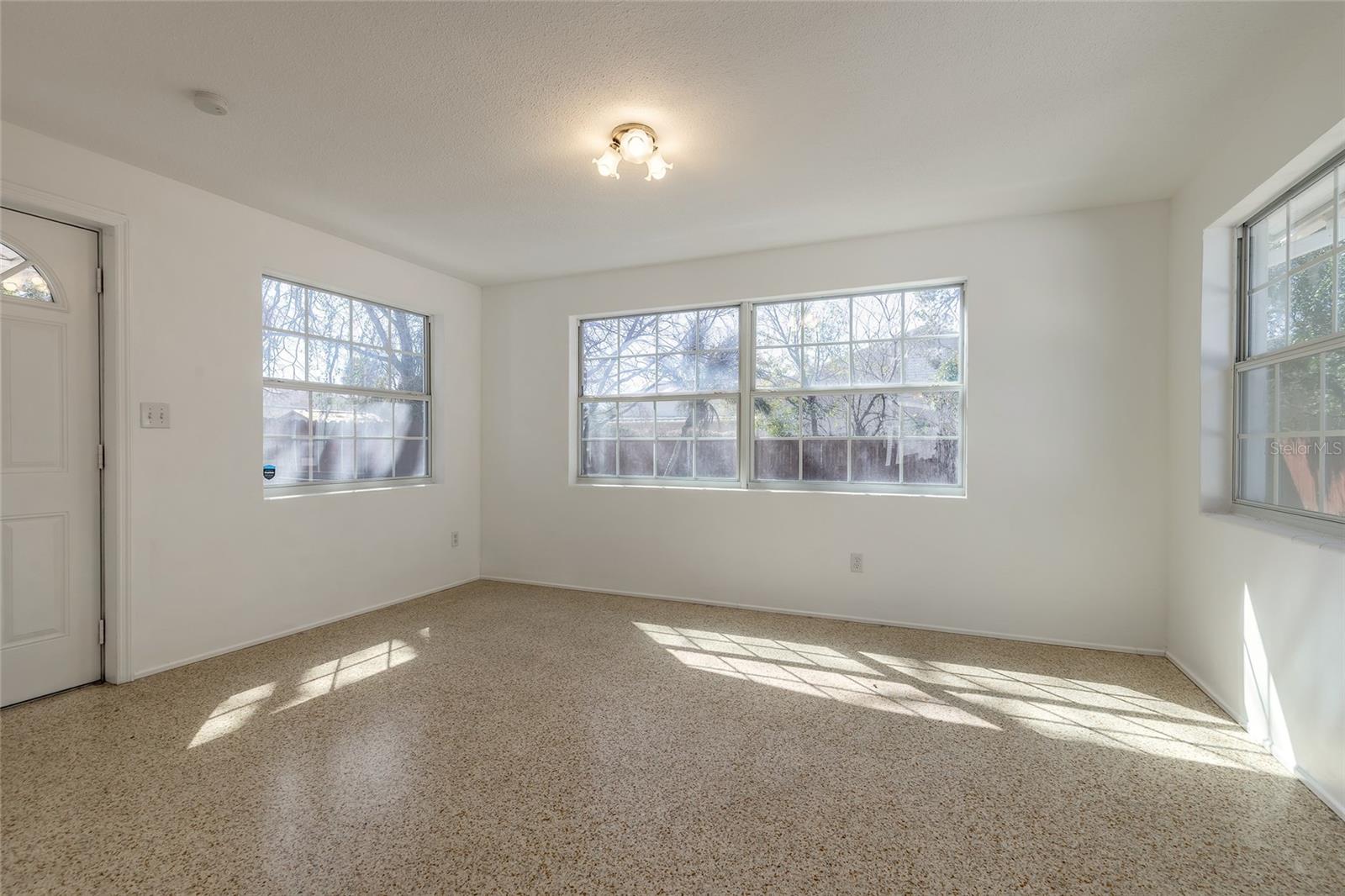 702 STATE AVE, DAYTONA BEACH, FL — photo 9