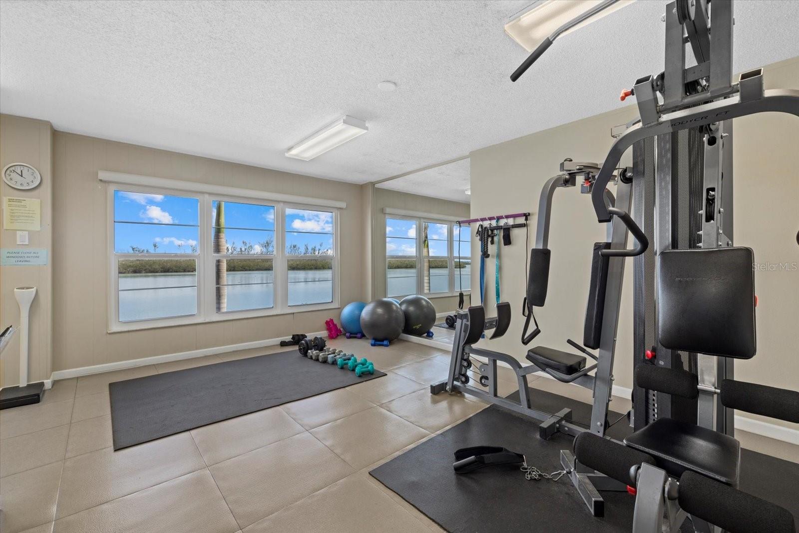 9393 MIDNIGHT PASS RD #606, SARASOTA, FL — photo 38