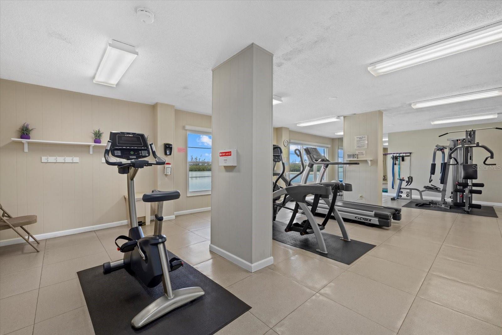 9393 MIDNIGHT PASS RD #606, SARASOTA, FL — photo 39