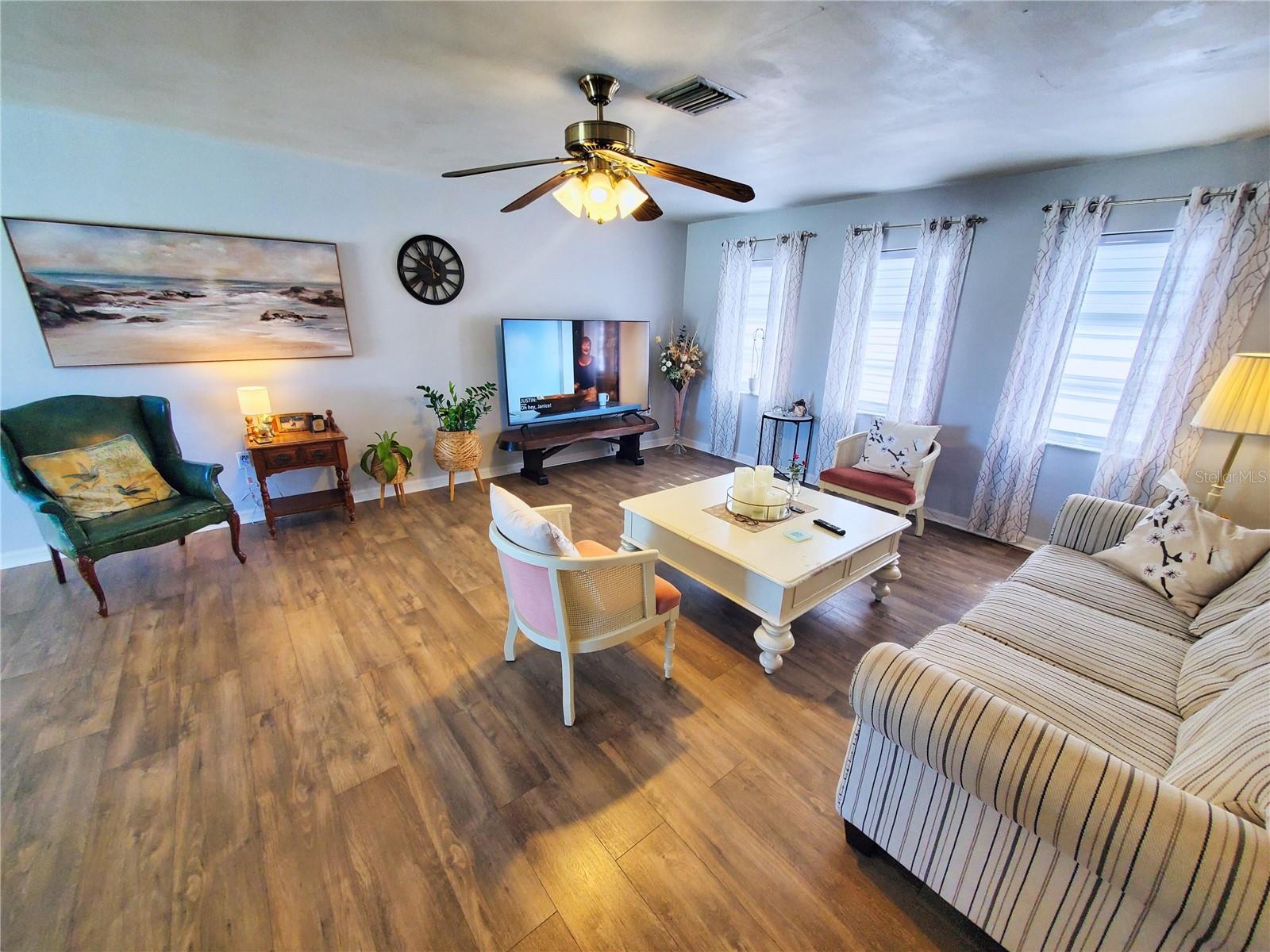 4 GOLFVIEW RD, ROTONDA WEST, FL — photo 5