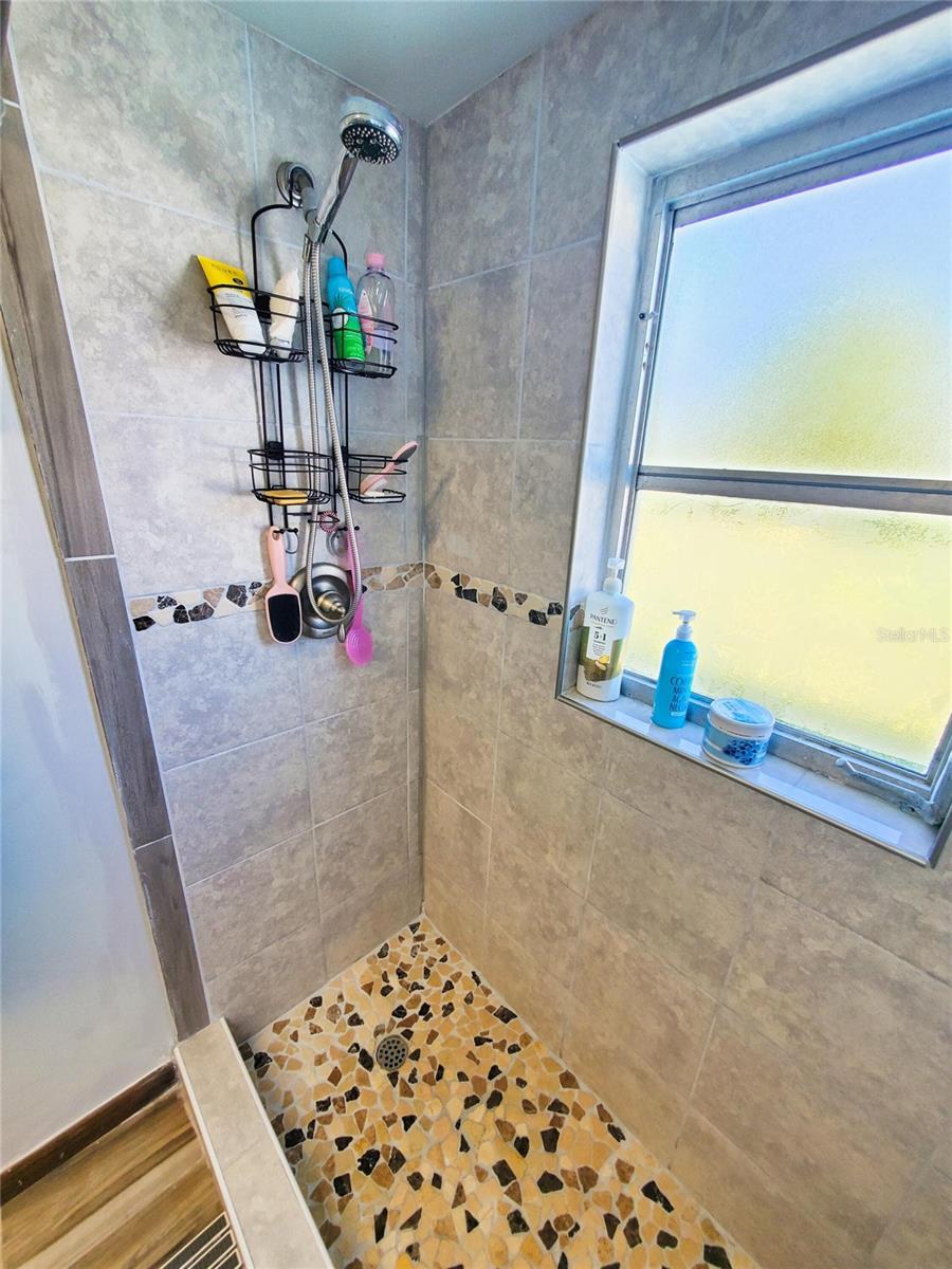 4 GOLFVIEW RD, ROTONDA WEST, FL — photo 17