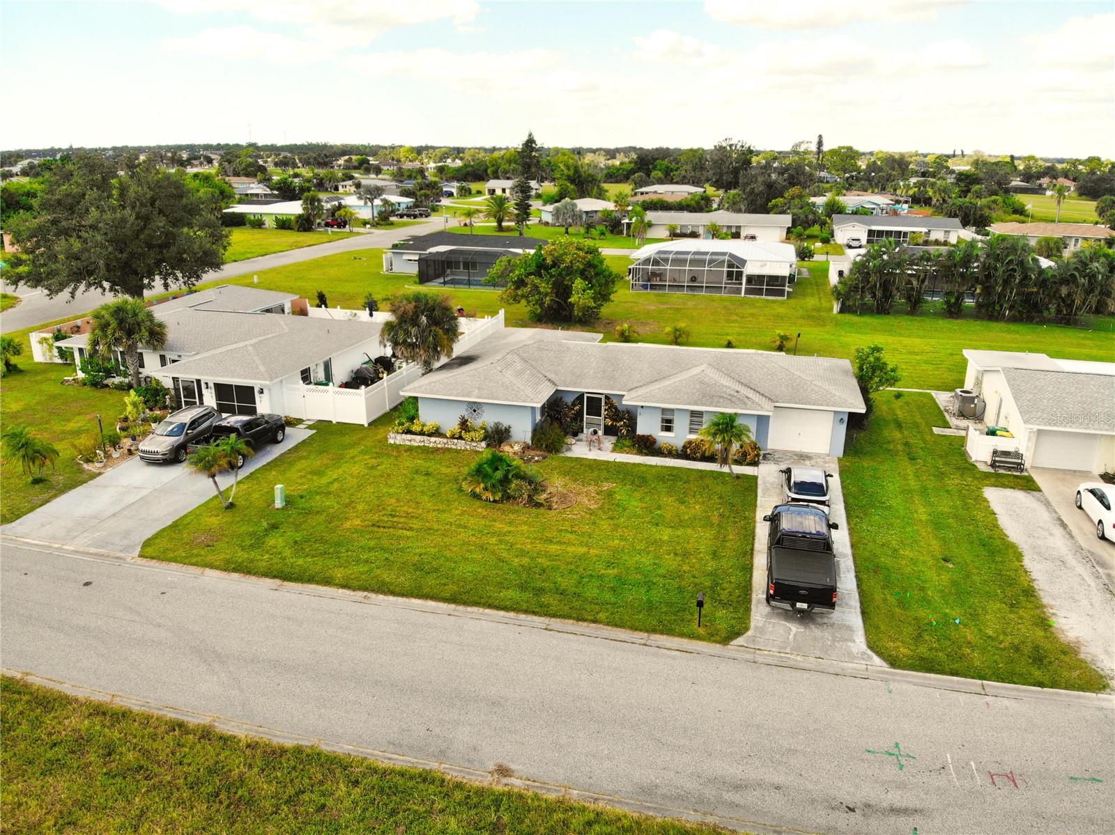 4 GOLFVIEW RD, ROTONDA WEST, FL — photo 27