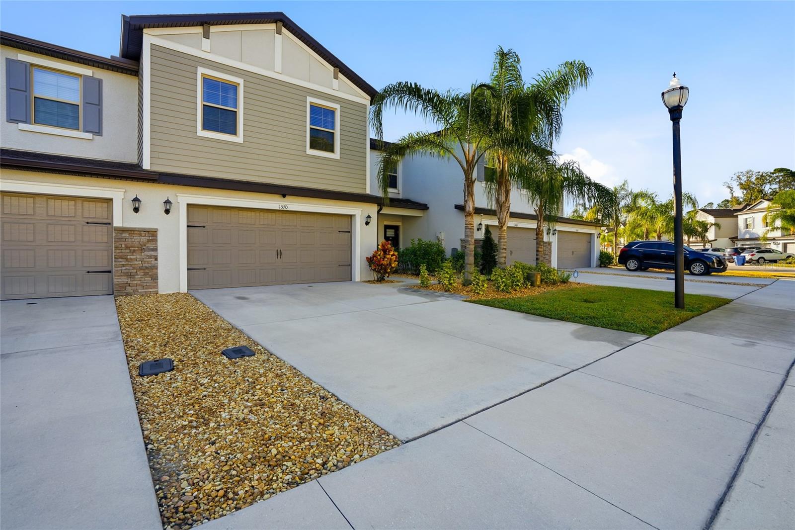 1370 WHITE FOX RUN, LUTZ, FL — photo 2
