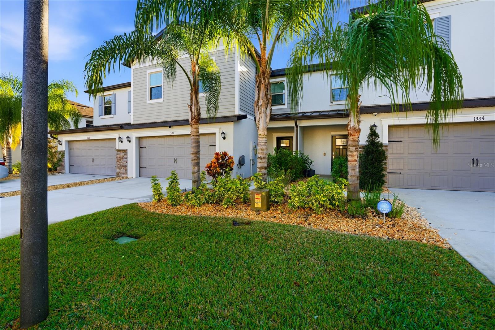 1370 WHITE FOX RUN, LUTZ, FL — photo 3