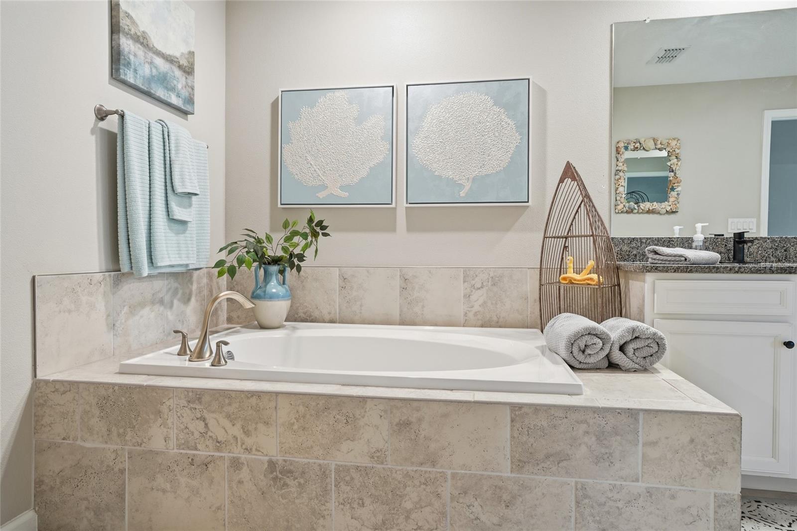 1370 WHITE FOX RUN, LUTZ, FL — photo 30