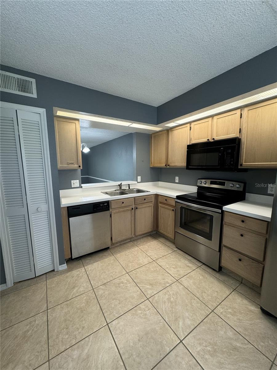 13815 TIMBERLAND DR #103, ORLANDO, FL — photo 3