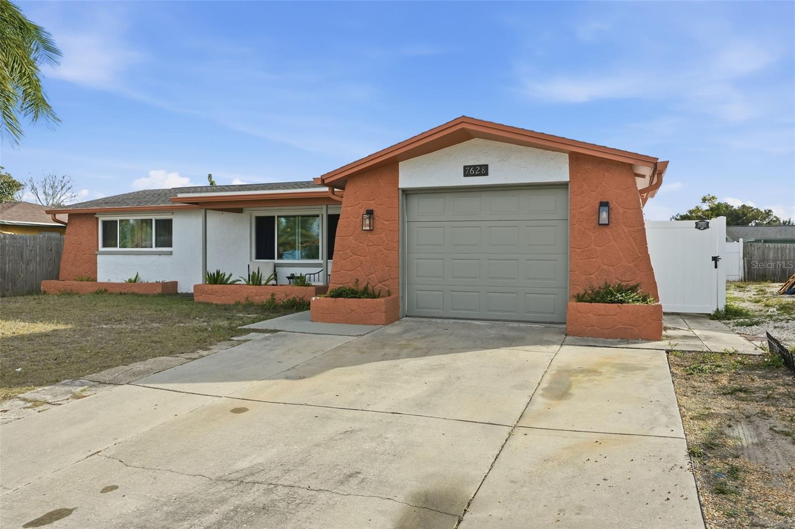 7628 DALE DR, PORT RICHEY, FL