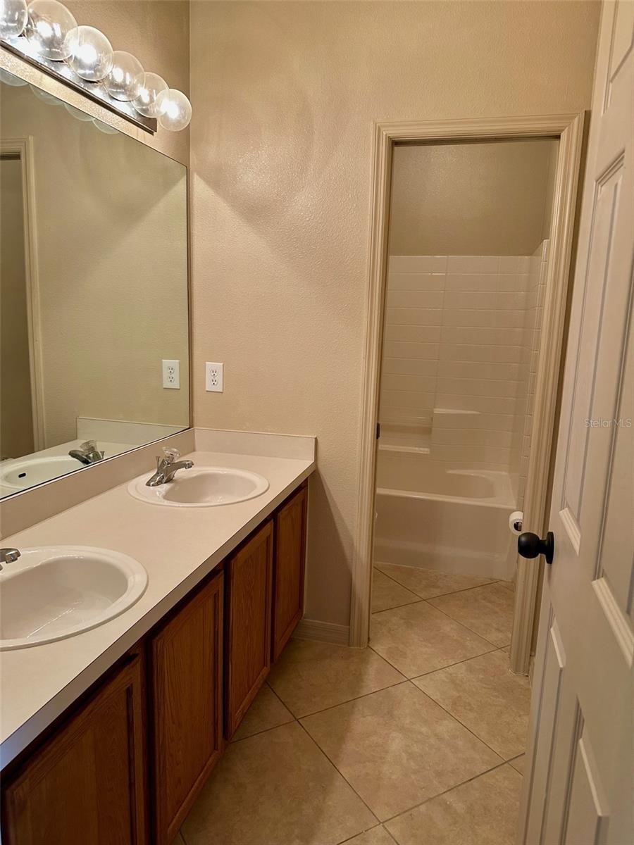 1354 KNOLLWOOD DR, DAVENPORT, FL — photo 11