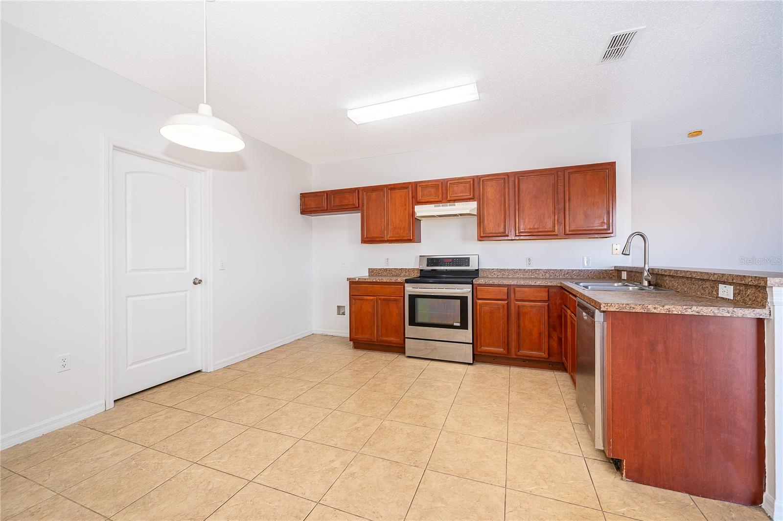 213 BIG BLACK DR, KISSIMMEE, FL — photo 11