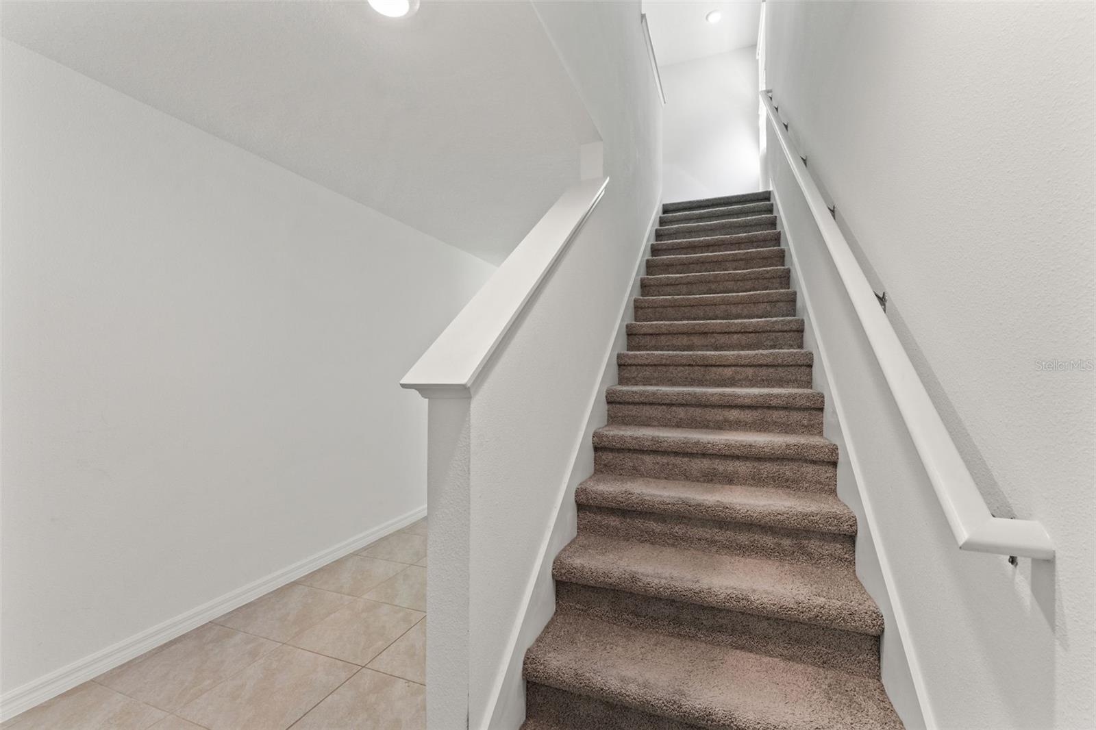 37445 SHARKS EYE LN, ZEPHYRHILLS, FL — photo 25