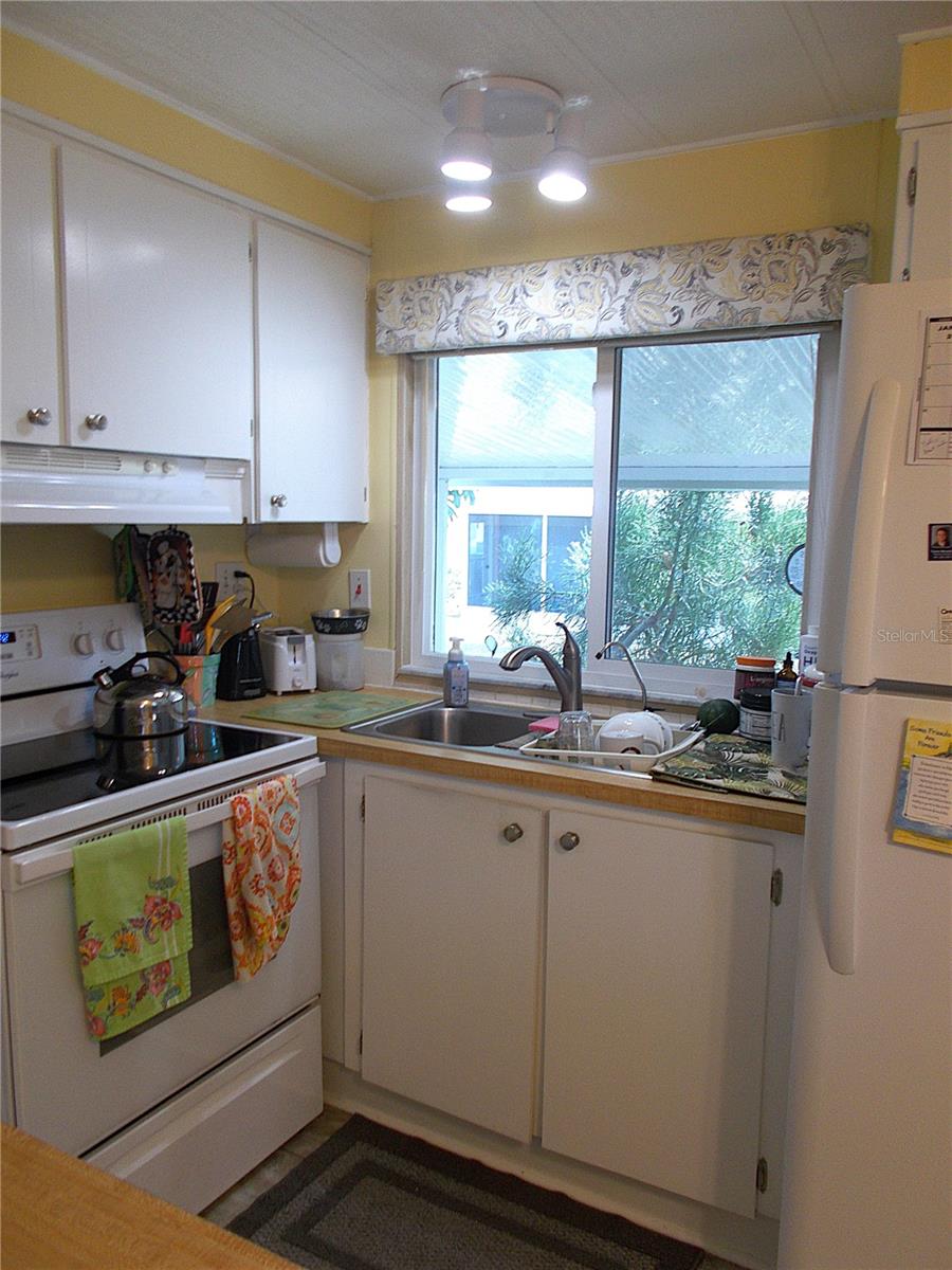 467 BOXWOOD DR, VENICE, FL — photo 5