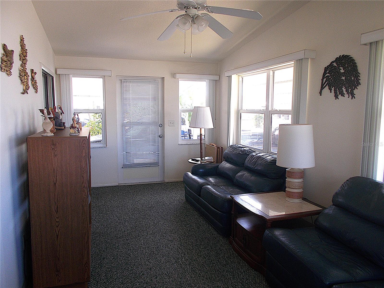 467 BOXWOOD DR, VENICE, FL — photo 12