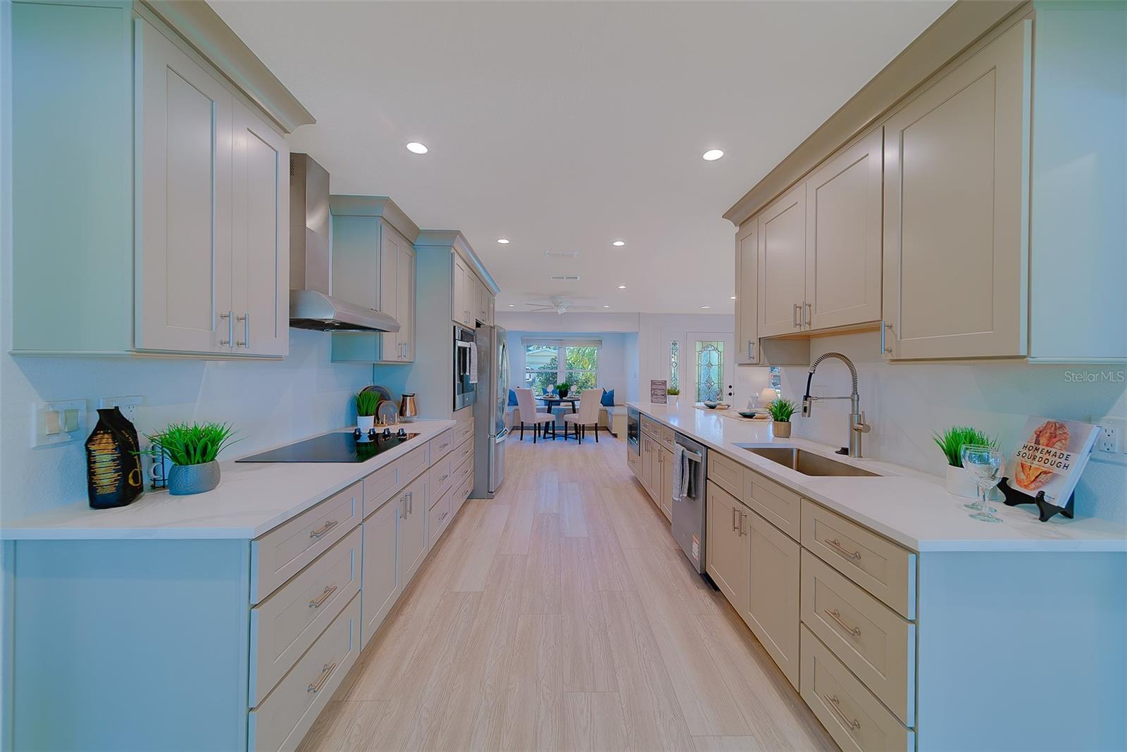 207 MIDWAY IS, CLEARWATER BEACH, FL — photo 4