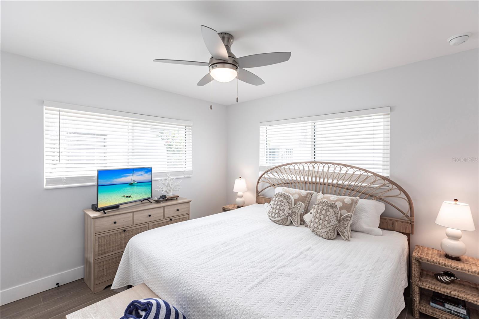 6020 MIDNIGHT PASS RD #27, SARASOTA, FL — photo 32