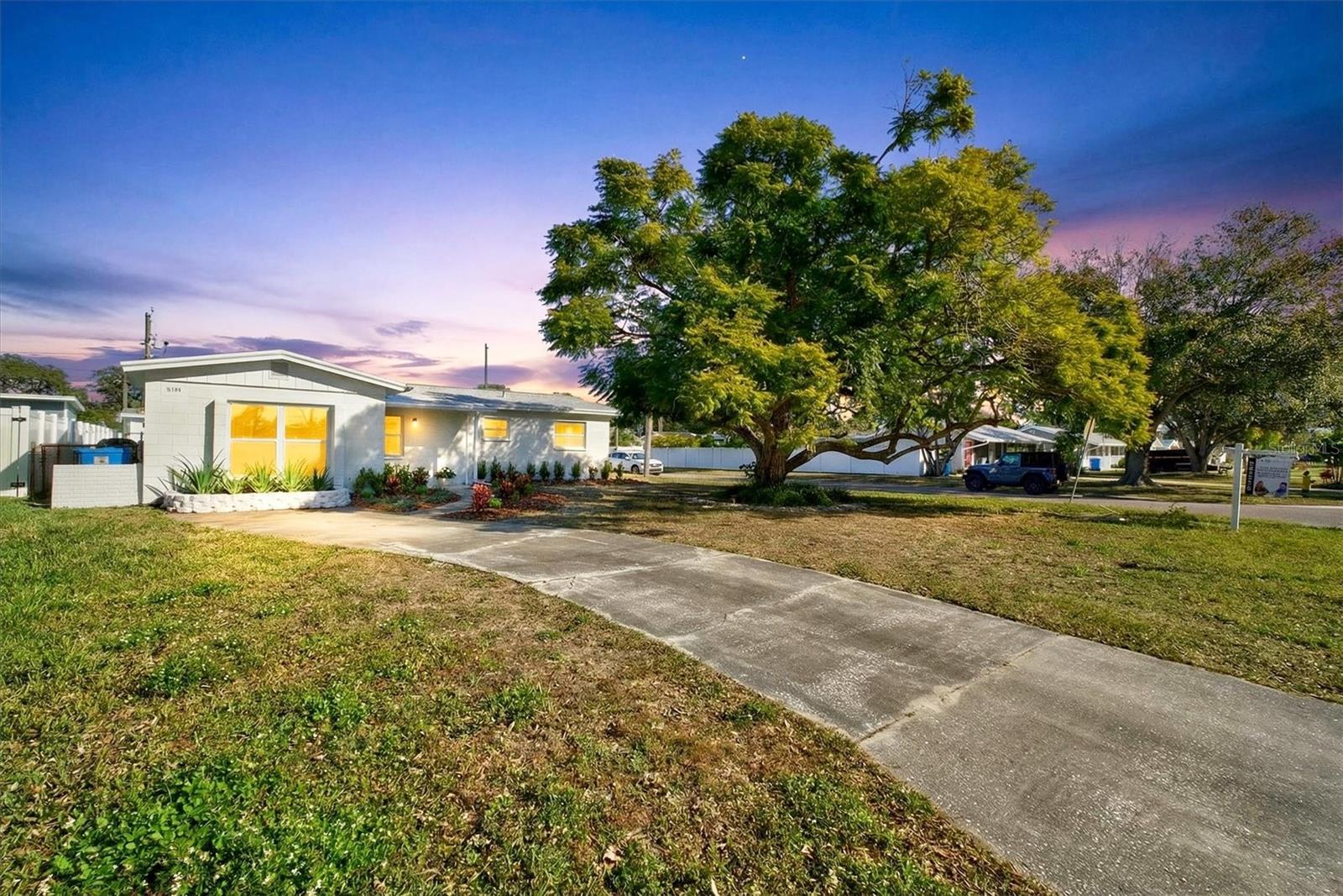 5701 14TH AVE N, ST PETERSBURG, FL