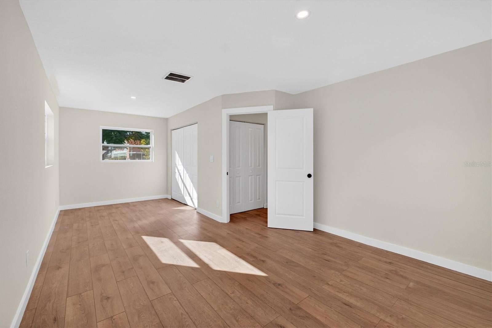 5701 14TH AVE N, ST PETERSBURG, FL — photo 16