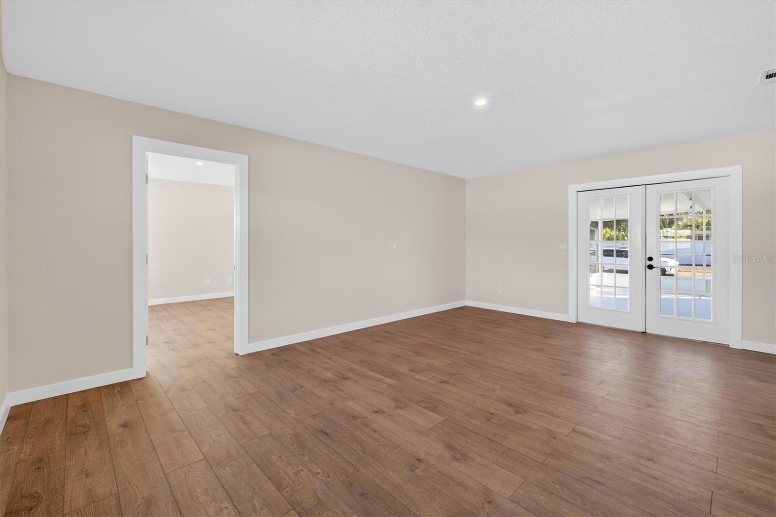 5701 14TH AVE N, ST PETERSBURG, FL — photo 24