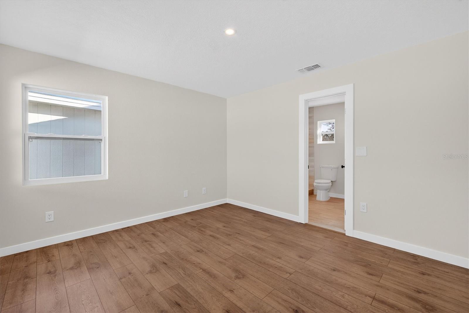 5701 14TH AVE N, ST PETERSBURG, FL — photo 26
