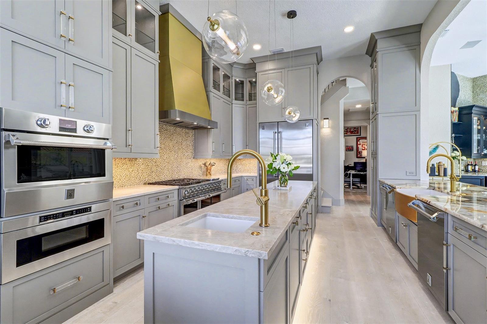 4635 DOLPHIN CAY LN S, ST PETERSBURG, FL — photo 11