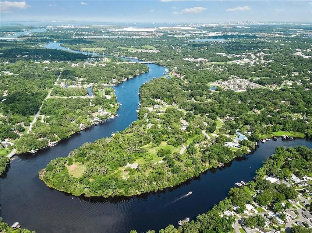 8353 ALAFIA POINTE DR, RIVERVIEW, FL