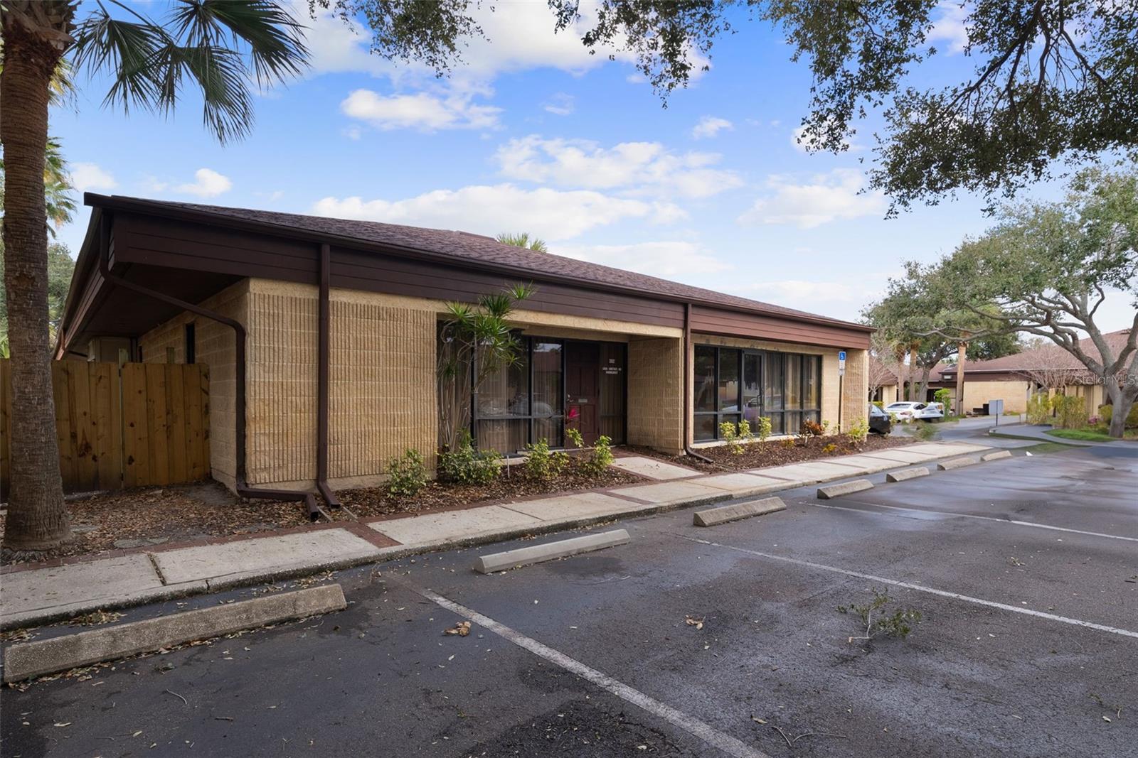611 DRUID RD E #302, CLEARWATER, FL — photo 2