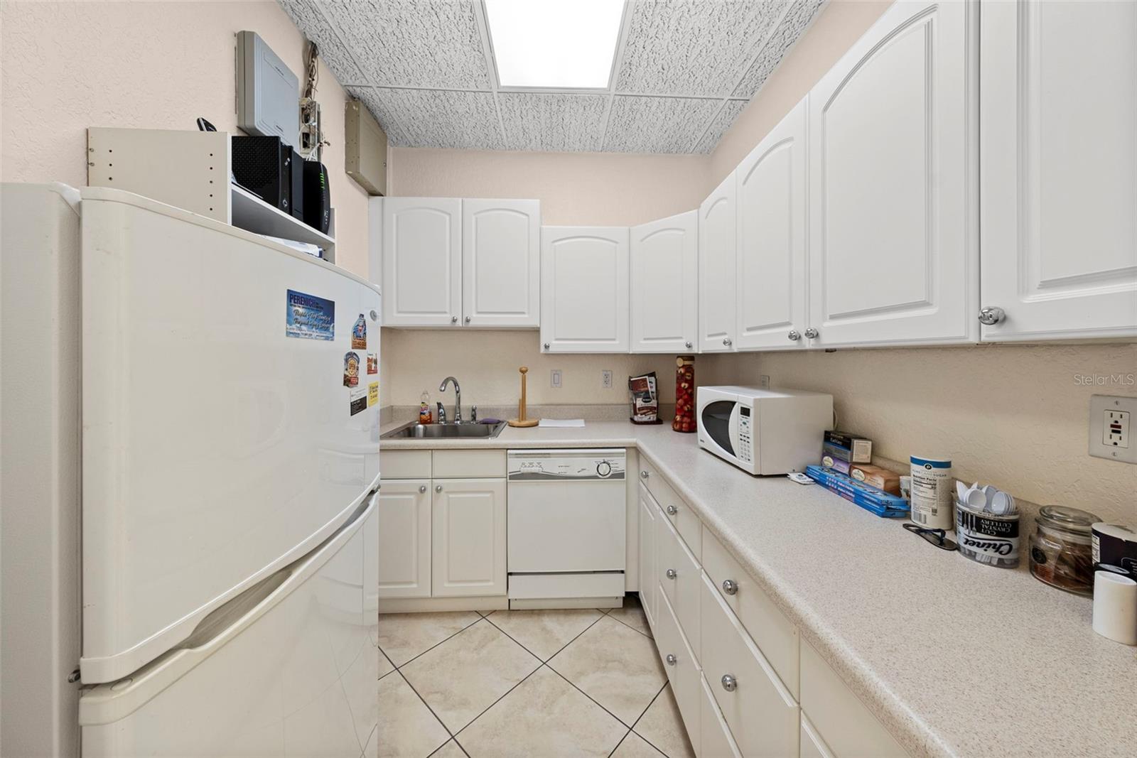 611 DRUID RD E #302, CLEARWATER, FL — photo 21