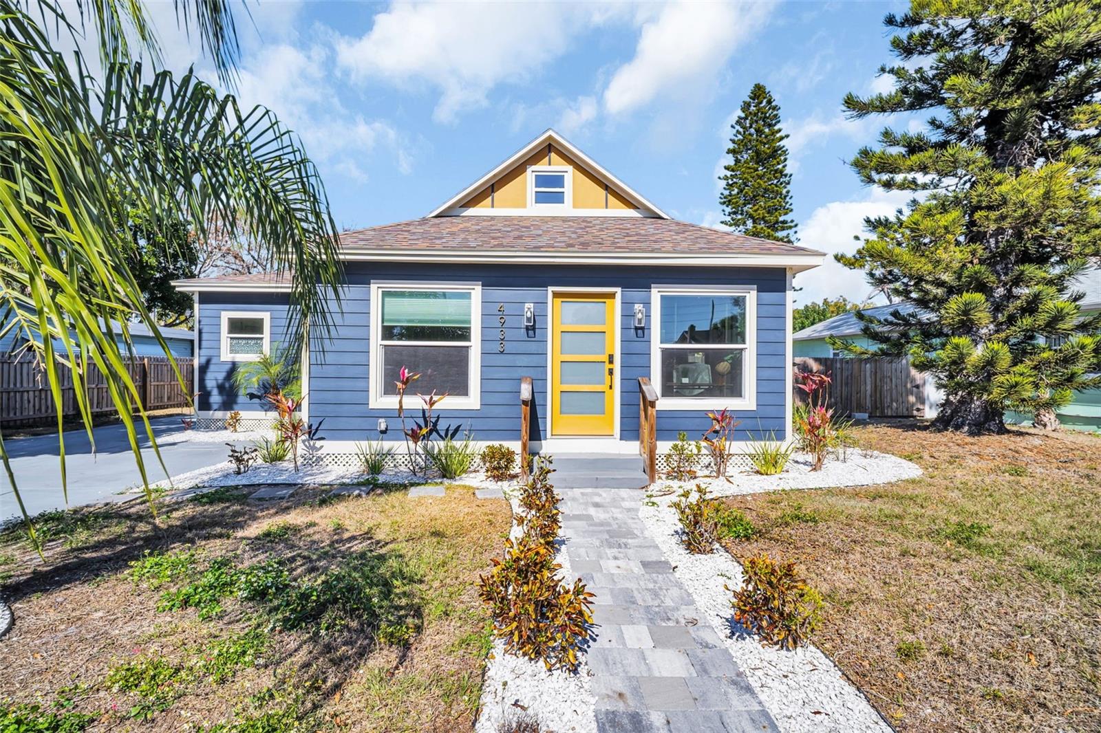 4933 NEWTON AVE S, GULFPORT, FL