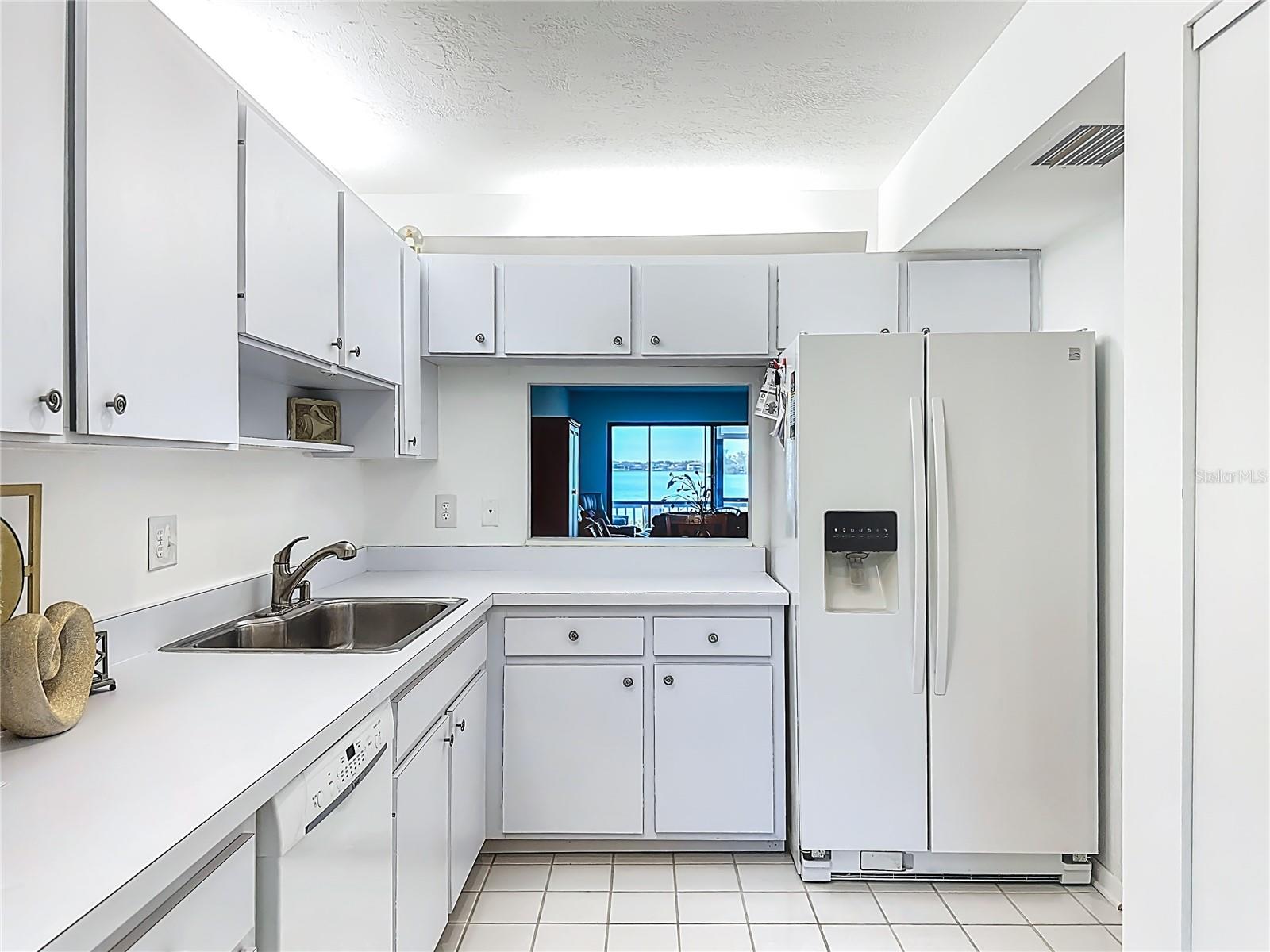 1511 PELICAN POINT DR #BA180, SARASOTA, FL — photo 10